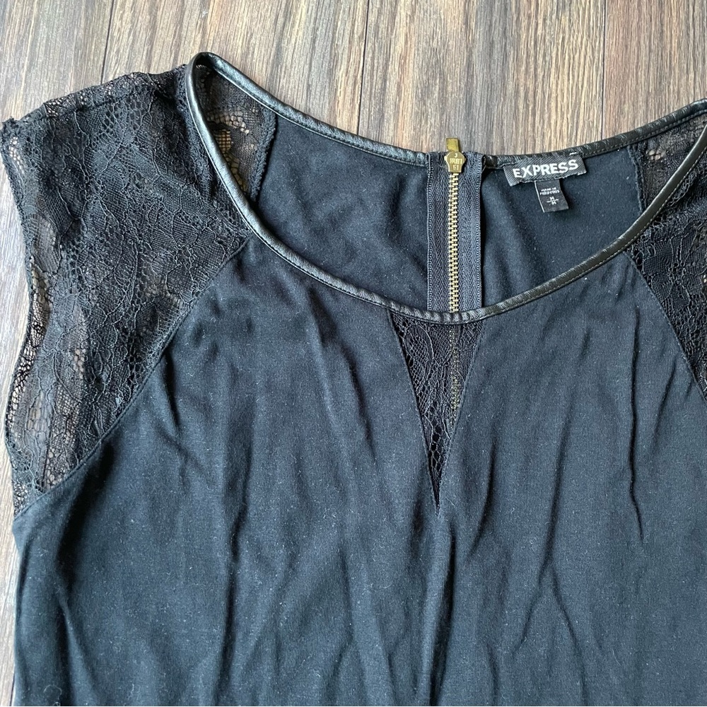 Express Top - Picture 2 of 5